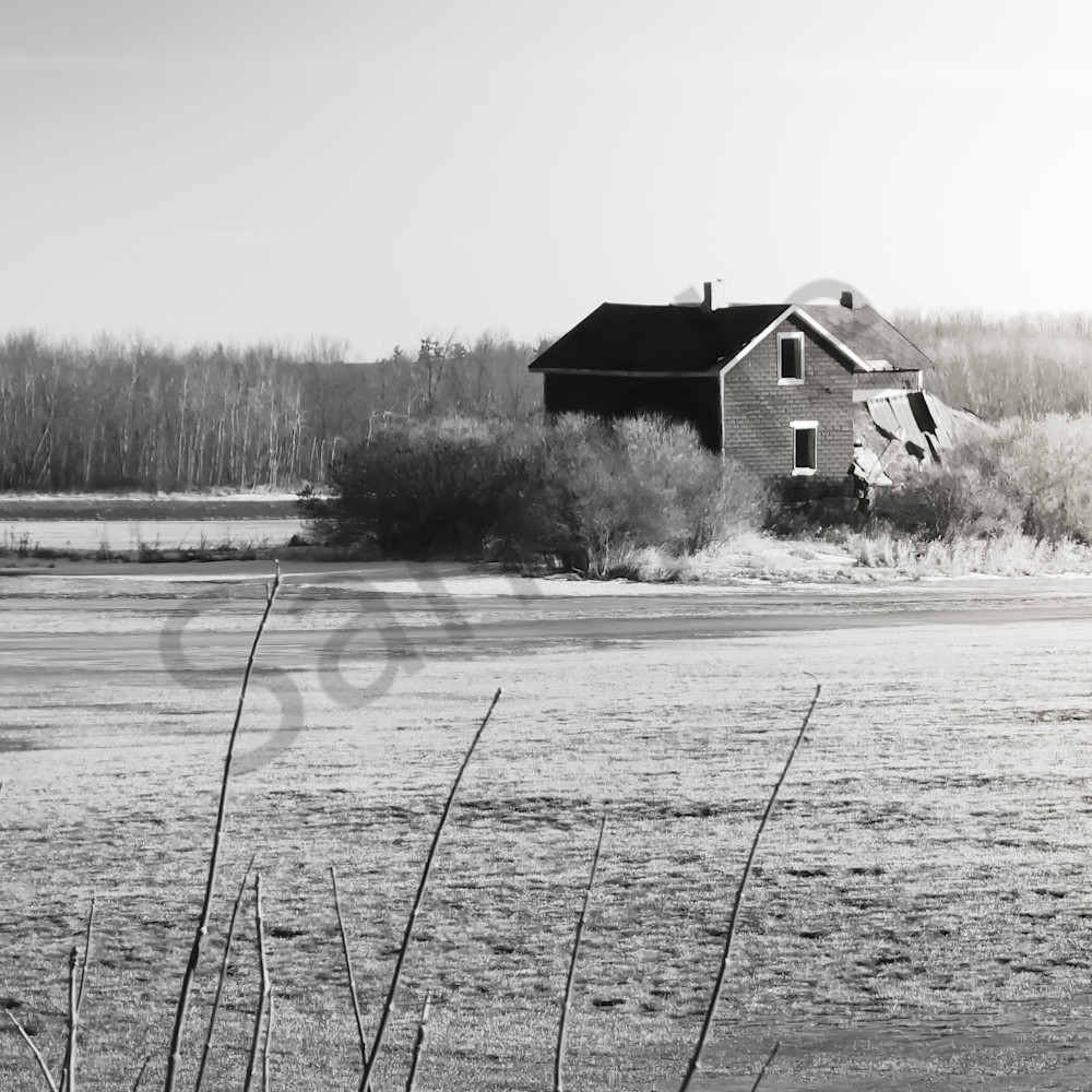 Abandoned farmhouse skgkl6