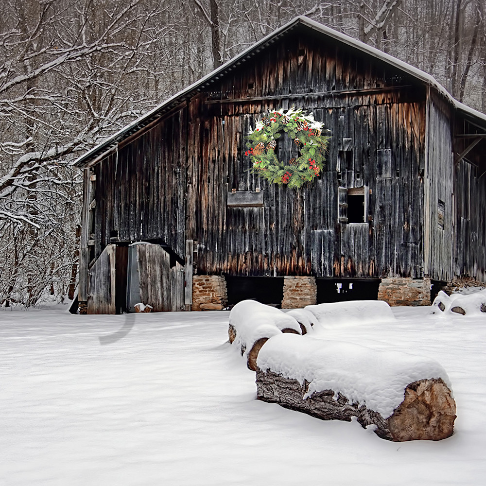 Barn with wreath wgw8rb
