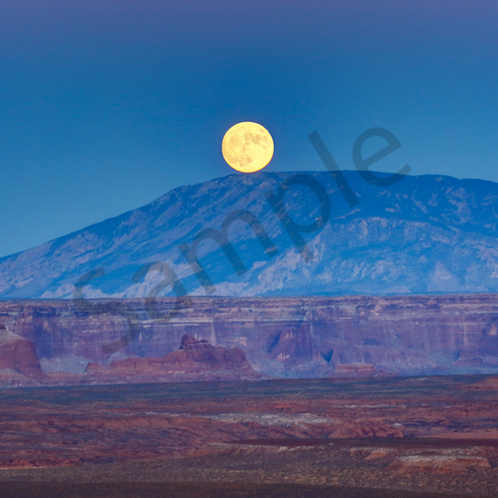 Blue moon over navajo jpg 12x18 iqahr2