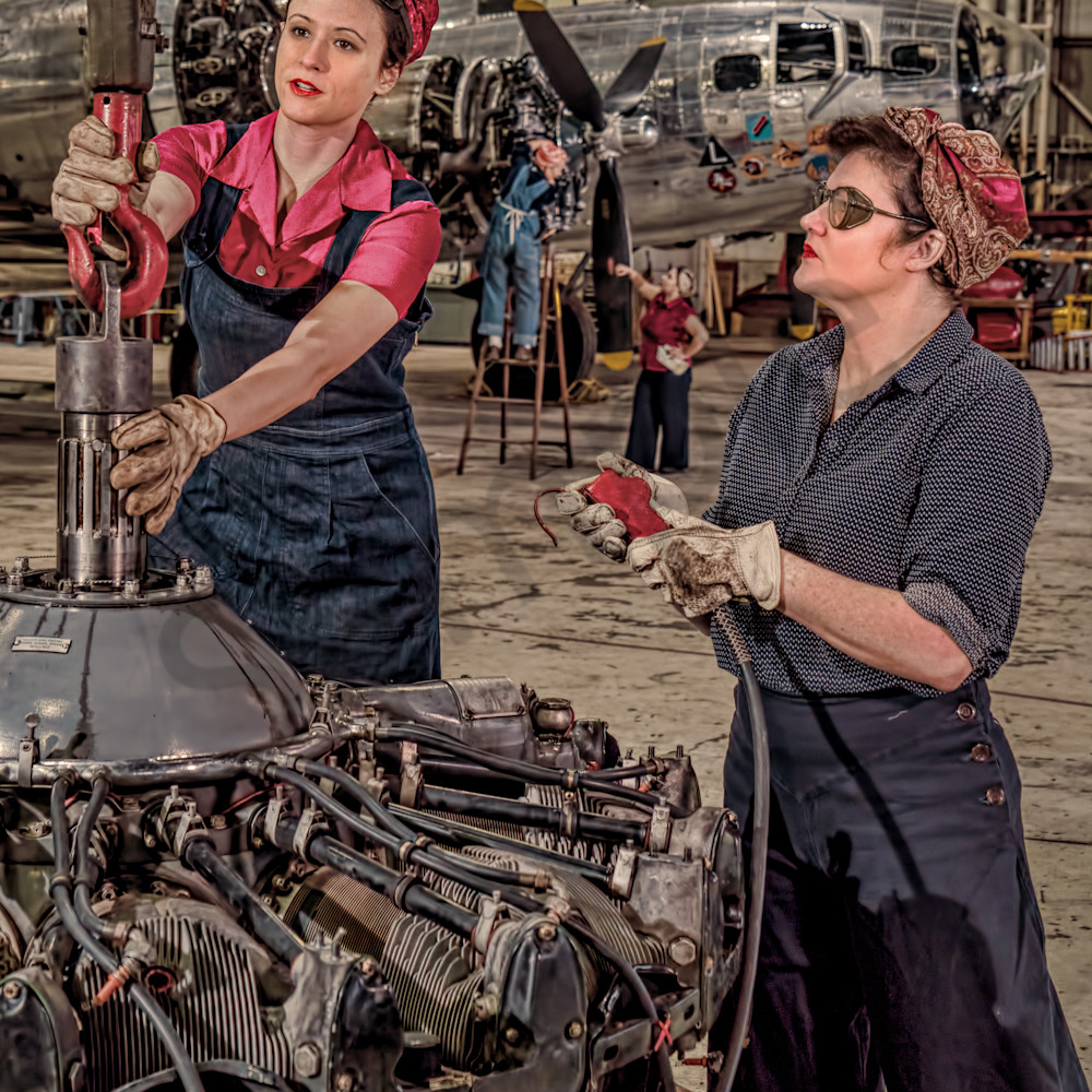 Rosie the riveters working at the willow run bomber plant no. 6 24x36 ieanpm