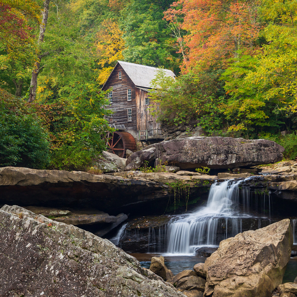 Old mill in autumn xsccl2