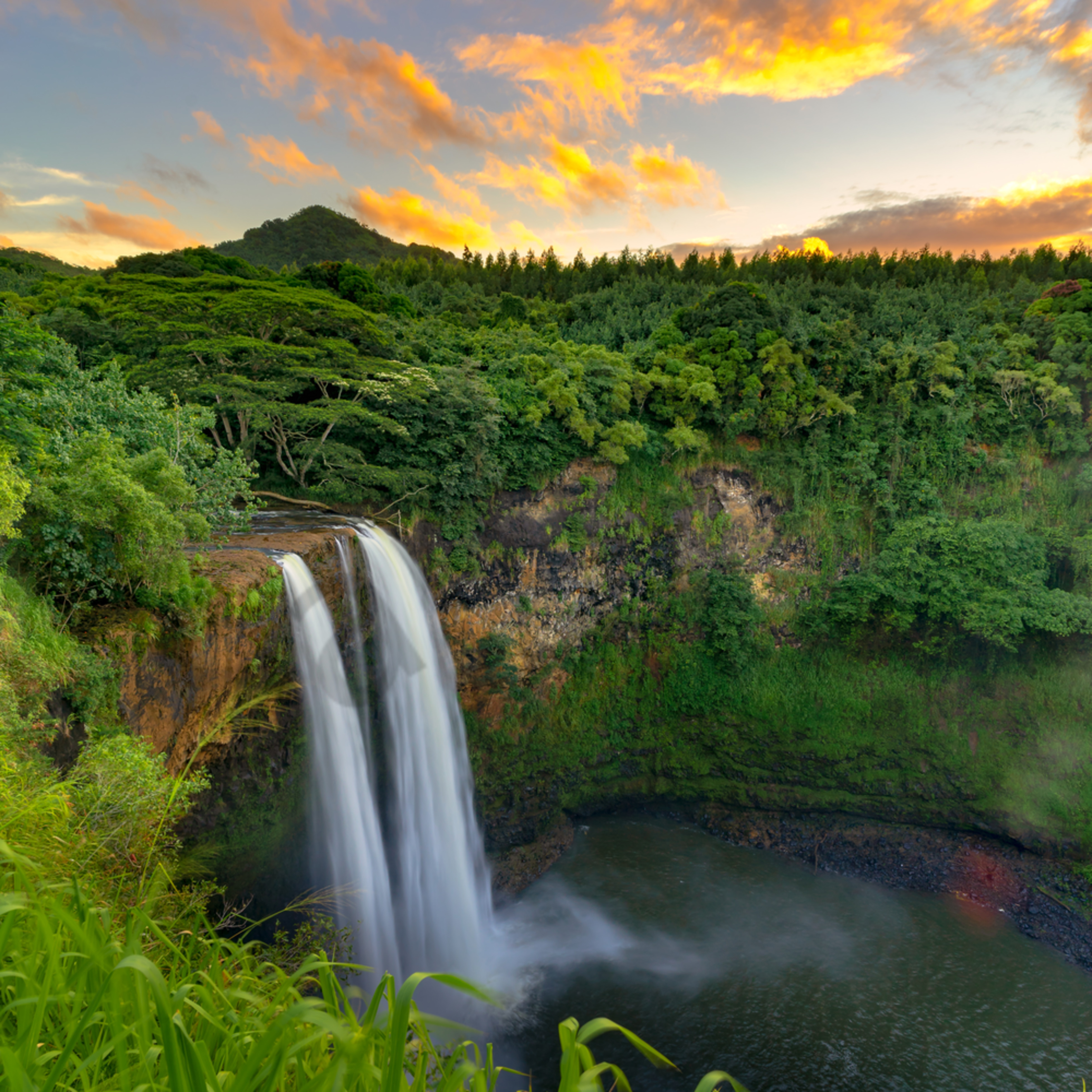 Hawaii Nature Photography Wailua Falls by Peter Tang