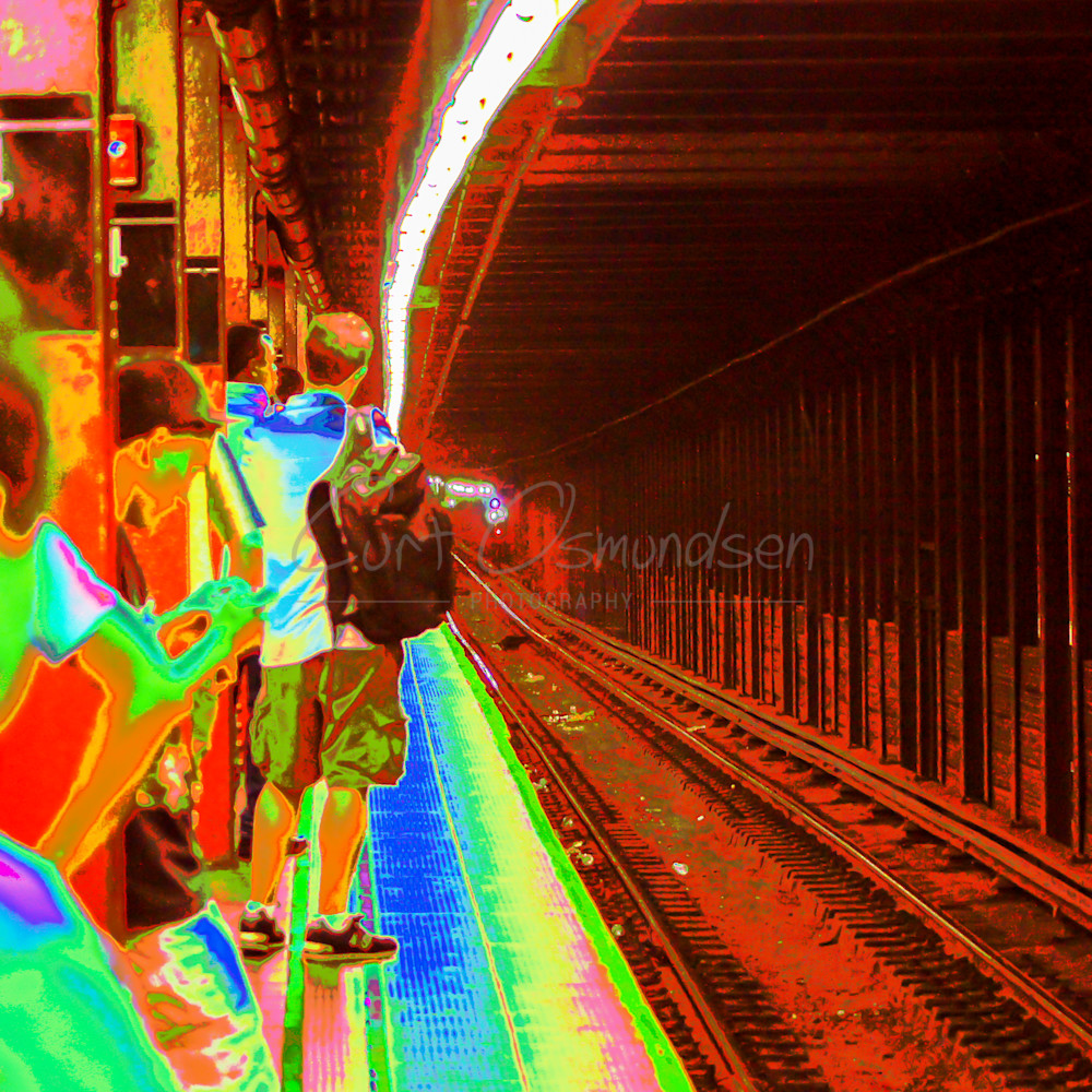 Neon nyc subway awzk7o