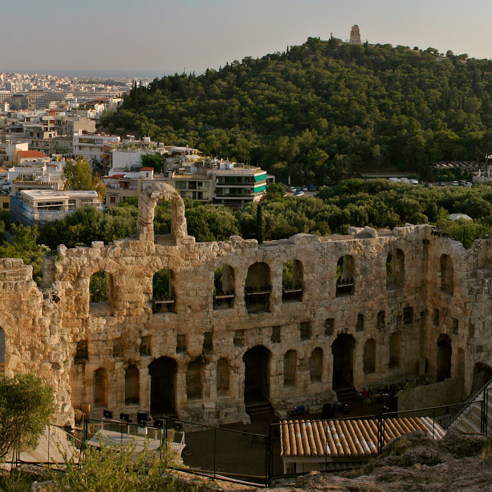Acropolis odeon of herodes atticus and monument of filopappos   athens   greece kdz21s