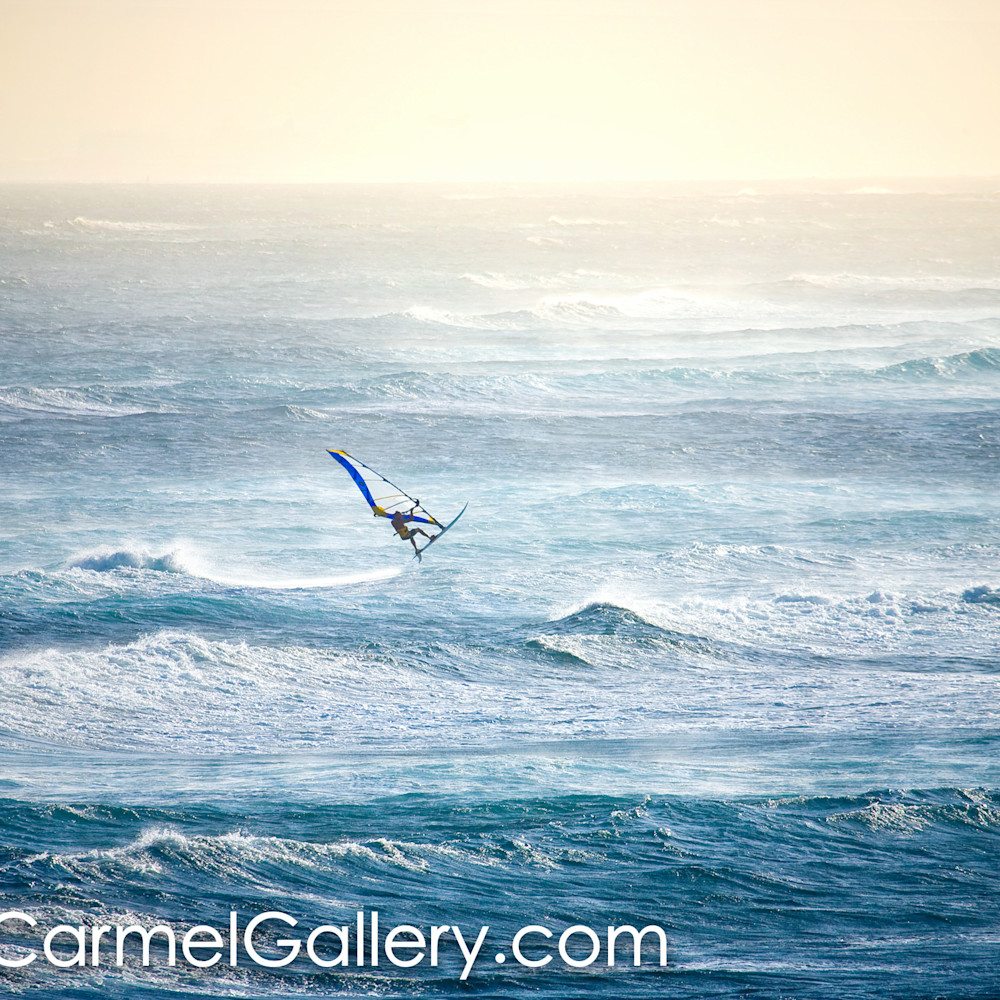 Evening windsurfer tlhatx