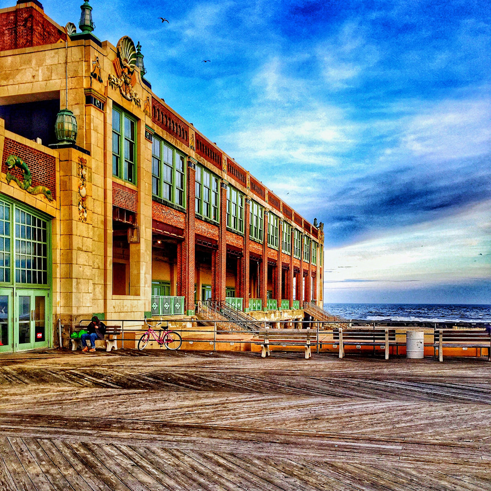 On the boardwalk at asbury park convention hall uc7vfp