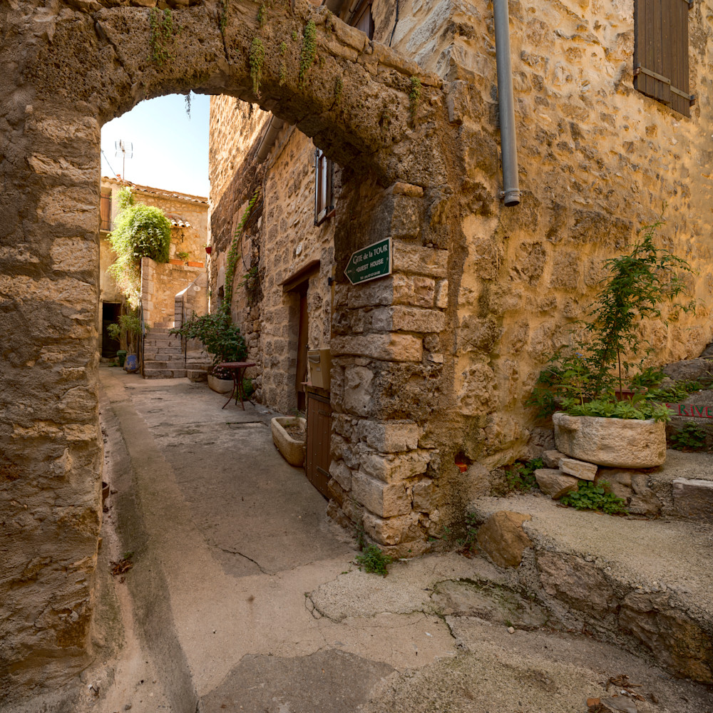 Gite de la tour   saint guilhem   france nbl3ks
