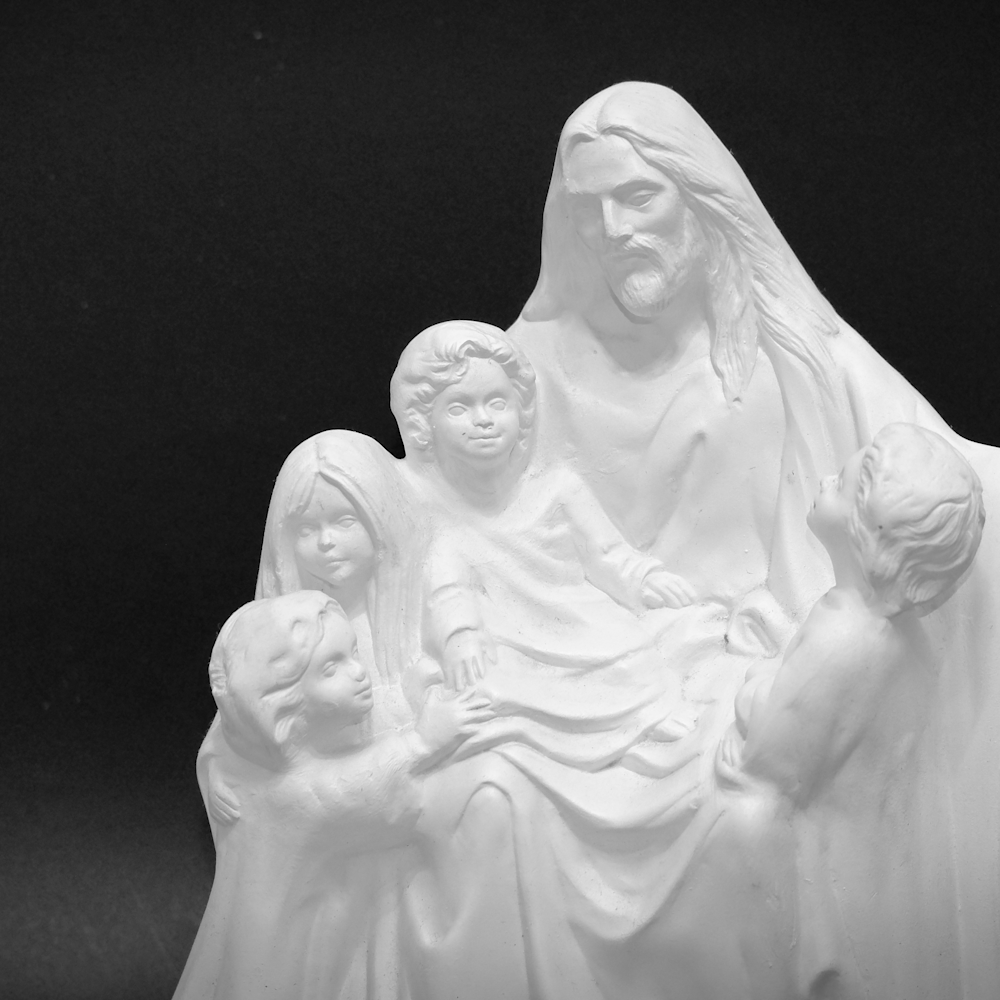 Black and white jesus with little children hfvcu7