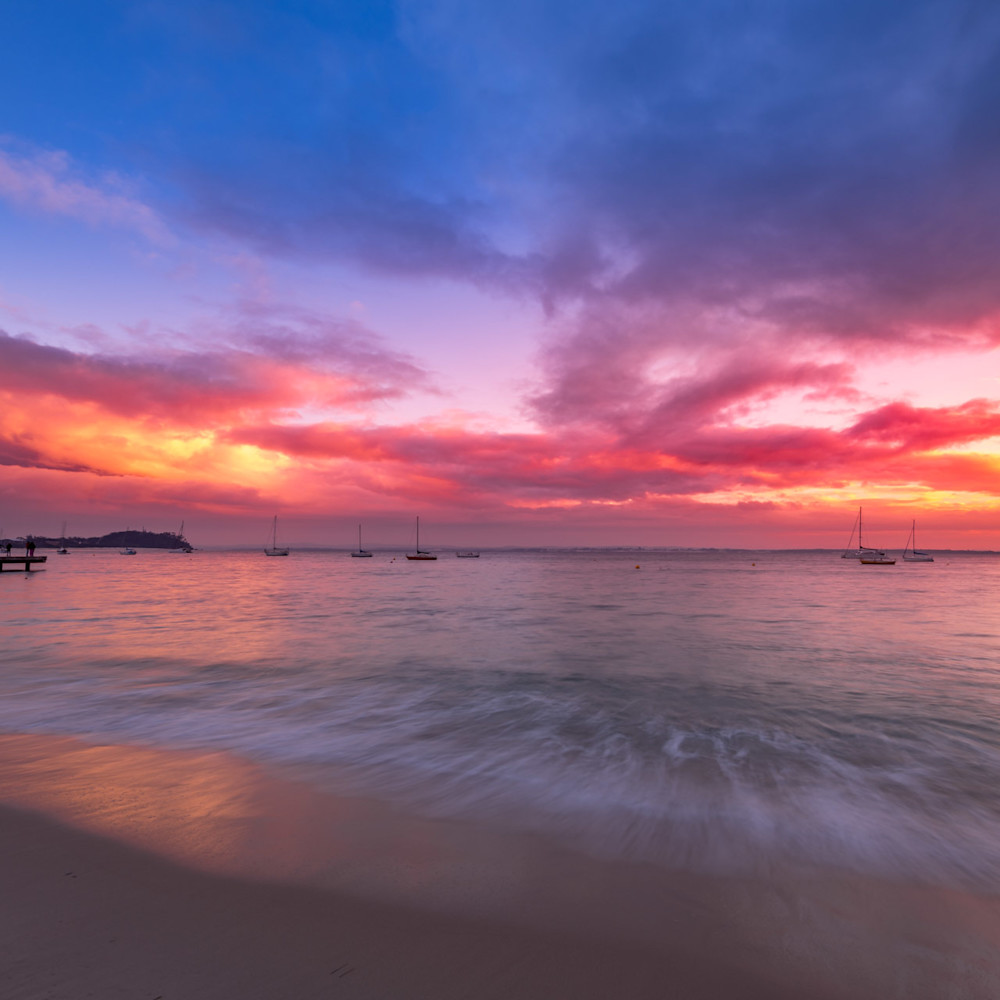 Pink n blue   shoal bay port stephens nsw australia beach sunrise oxwn7s