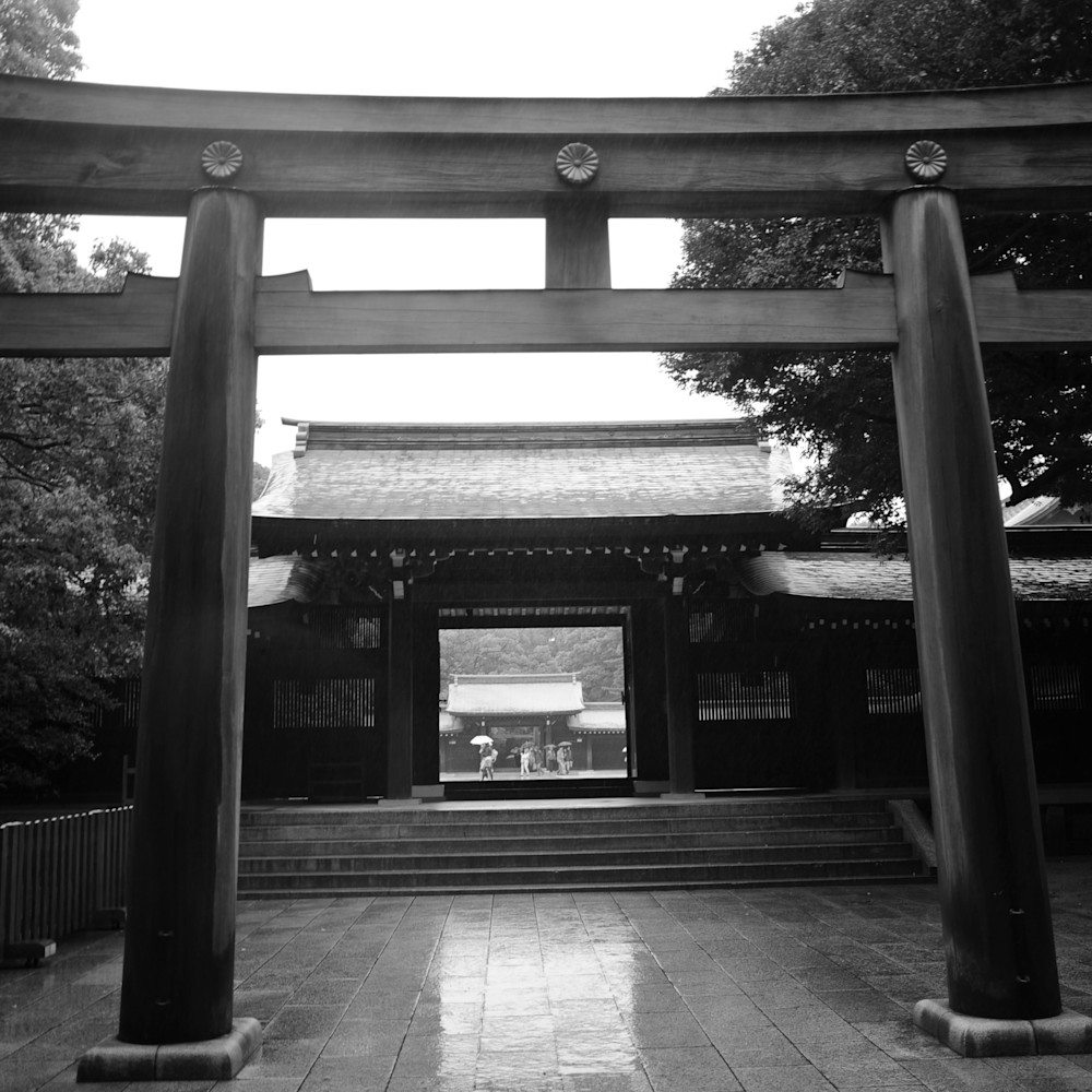 Meiji shrine gate kknyiz