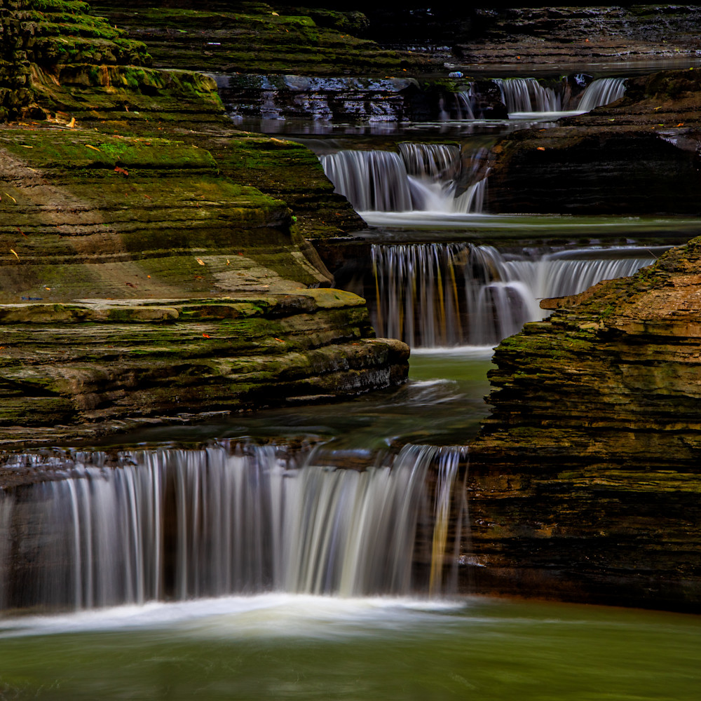 Andy crawford photography watkins glen state park small waterfalls 002 e2qswg