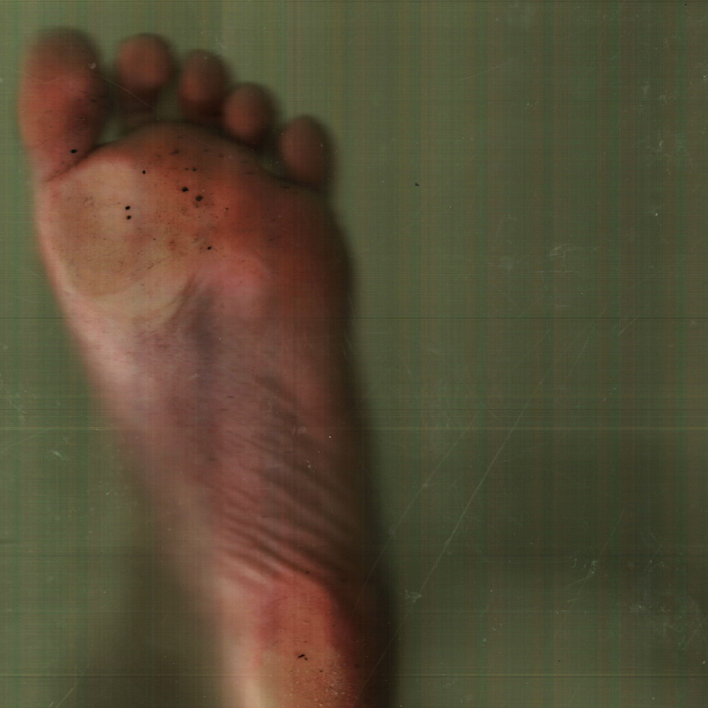 Footprint yl1ebv