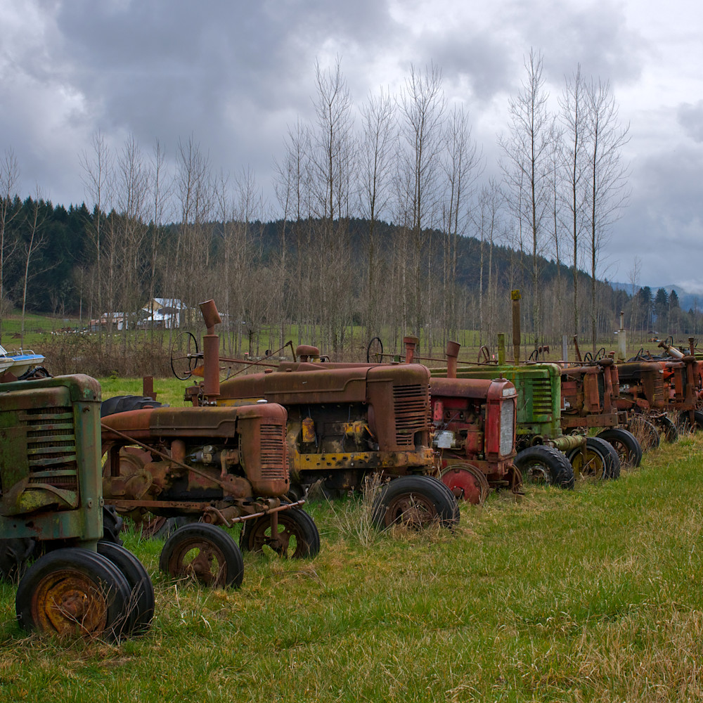 Row of tractors in oregon.psd copy dmepxr