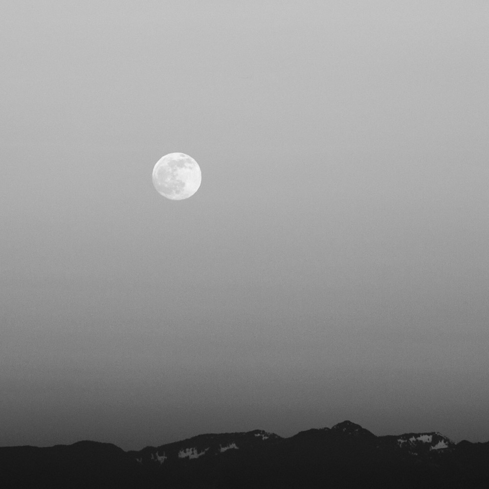 Full moon washington cascades tacoma may 2014 tyxwcn