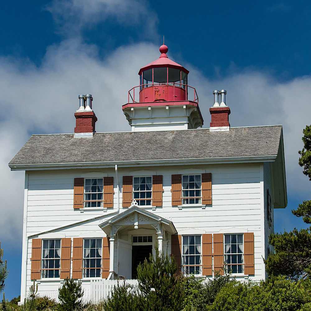 Yaquina bay lighthouse uzjcef