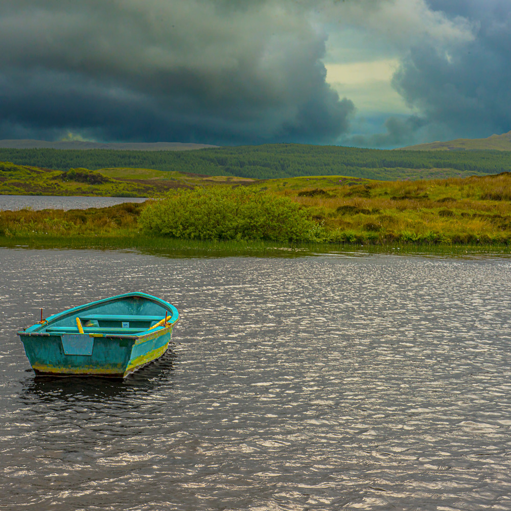 Blue boat ardnahoe loch islay scotland june 2015 high res uvwkmh