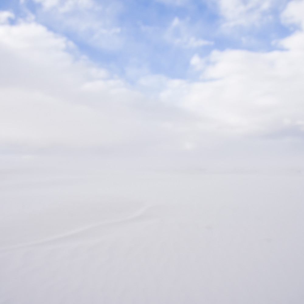 White clouds meet white sands a6ql6d