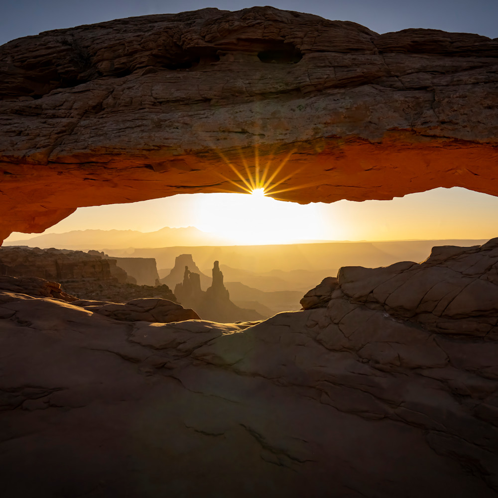 Mesa arch sunburst sunrise 03262022 xjmlm3