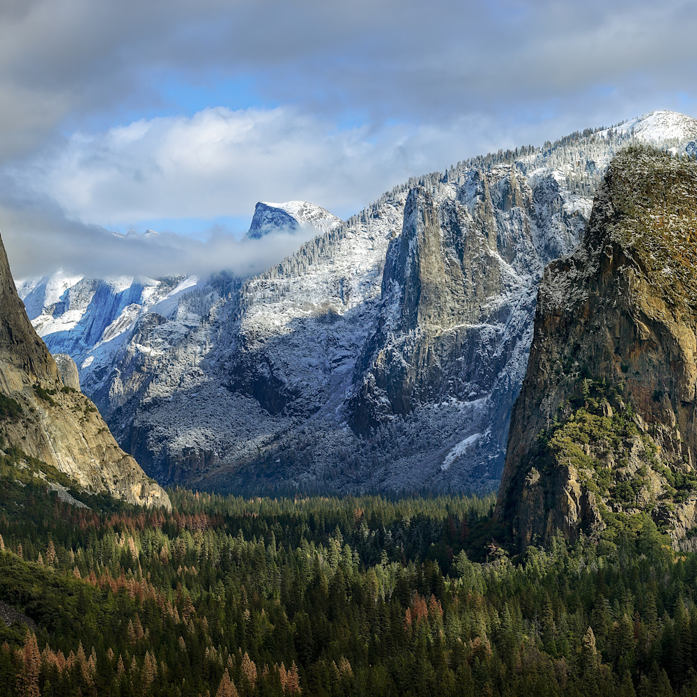 First snow at tunnel view fjgugi