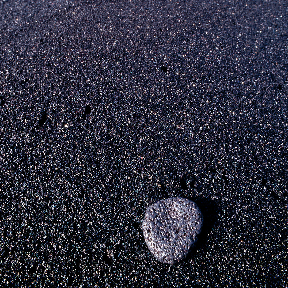 Hawaiian black sand yee0rc