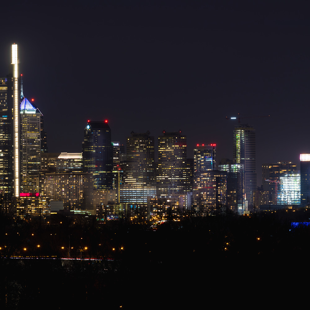 Philadelphia   skyline at night p30u4u