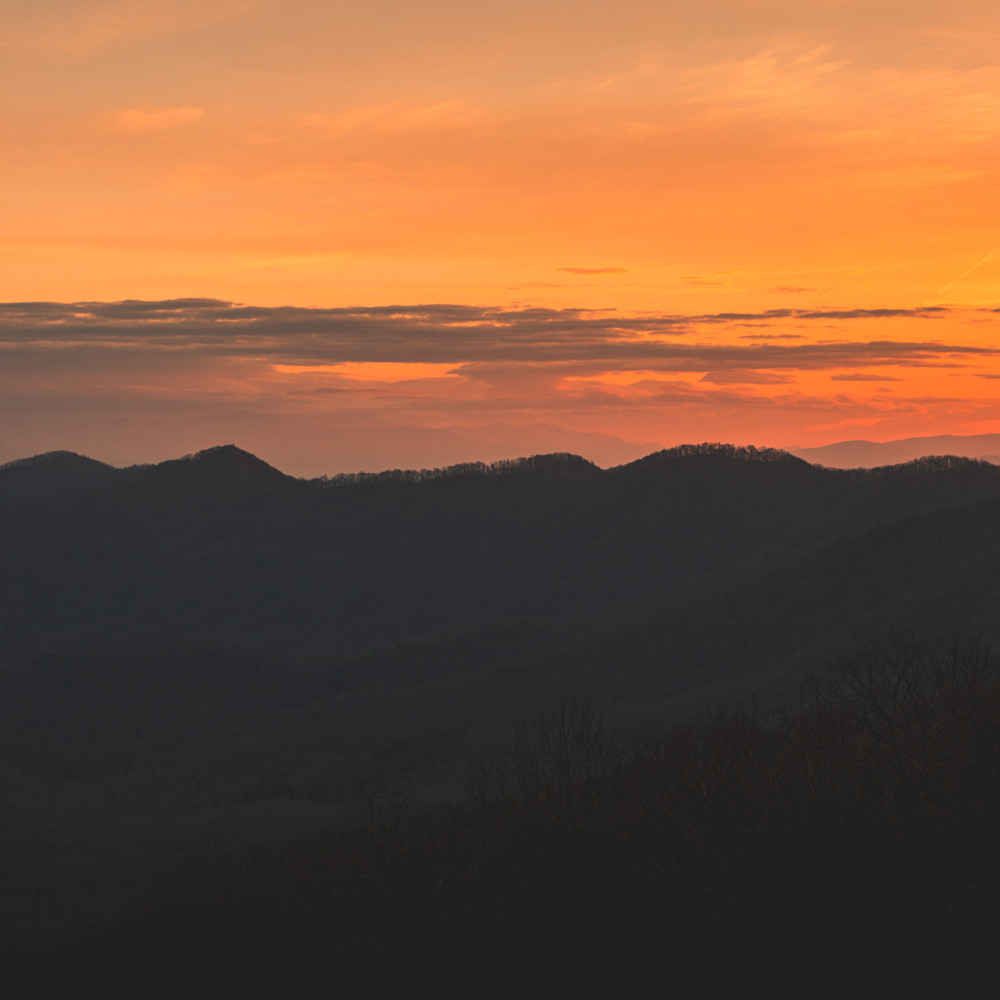 North carolina   mountains at sunset l8upum