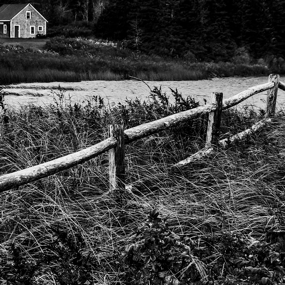 Fence and barn ksnrty