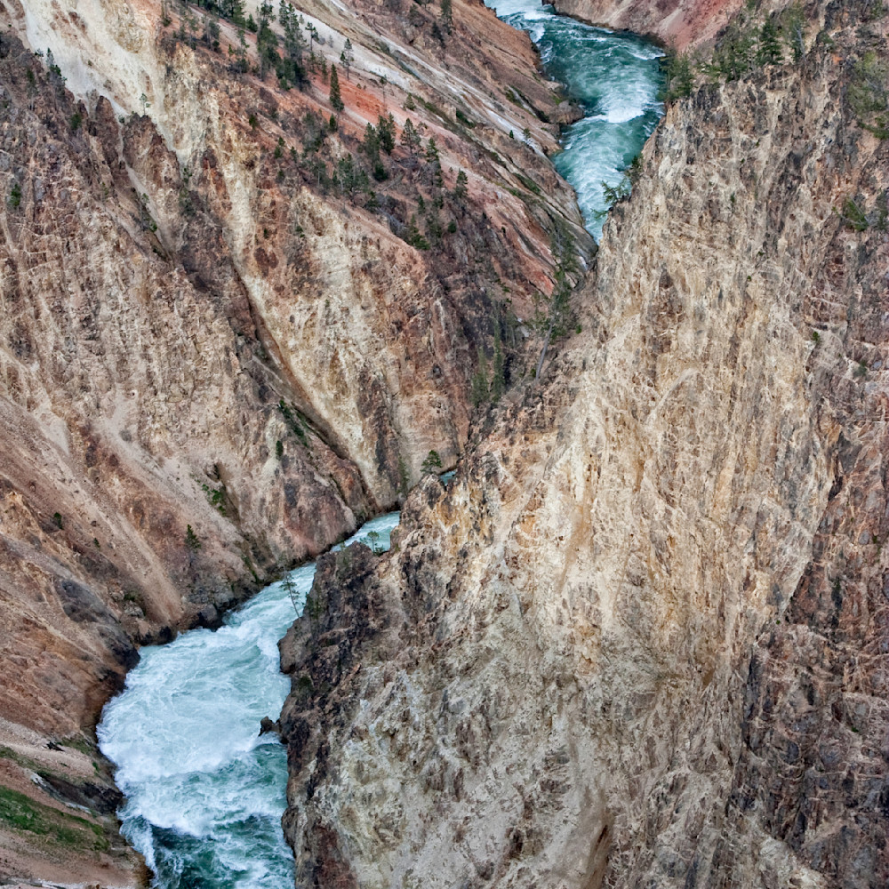 Yellowstonerivercover xel8xr