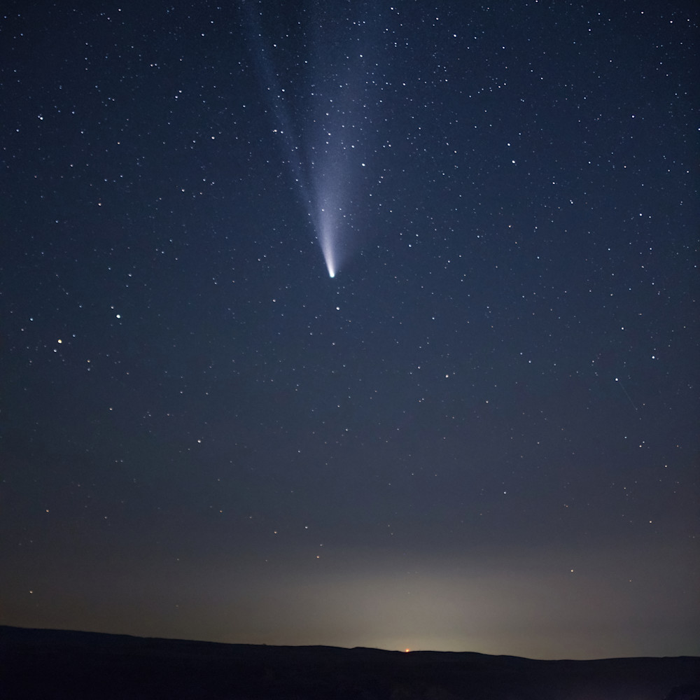 Comet neowise over the columbia river pucfbz