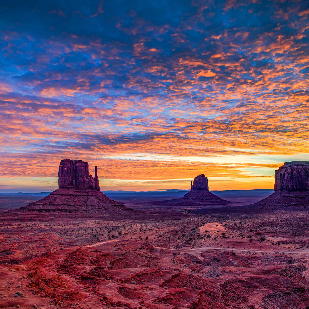 Andy crawford photography monument valley sunrise decenz