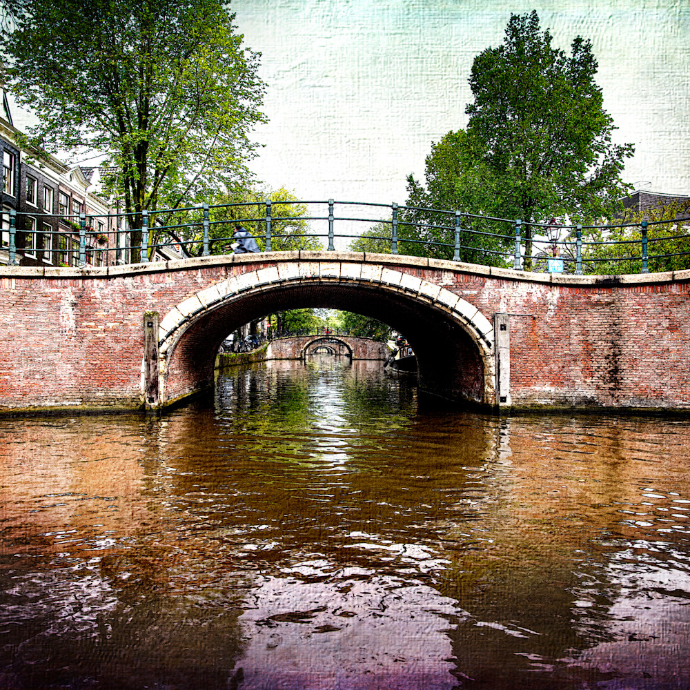 Amsterdam bridges over the canal dsc 0062 ycmosn