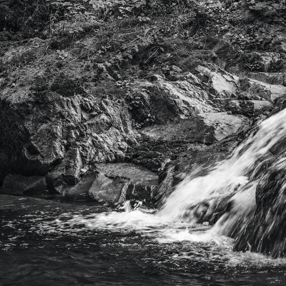 Waterfall quartz creek skamania county washington 2022 ygv0py