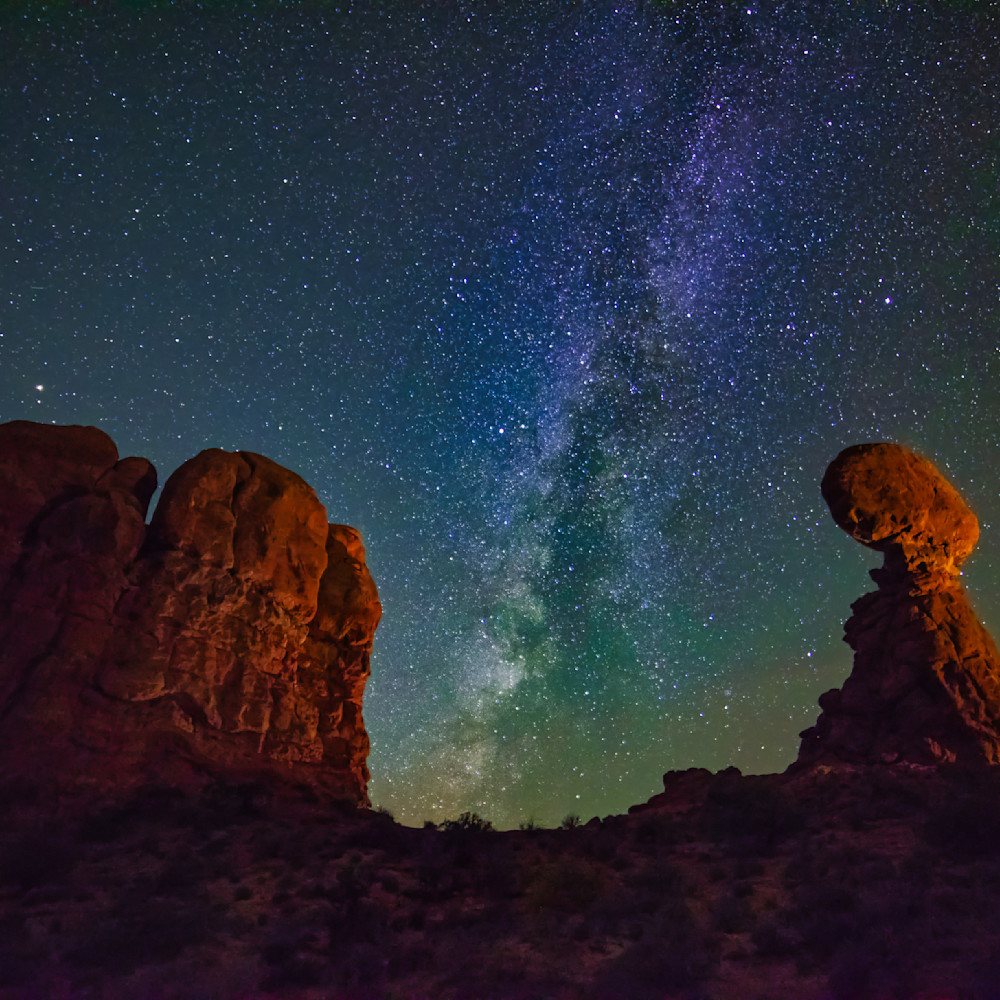 Andy crawford photography arches national park balanced rock milky way 181106 001 w2t08f