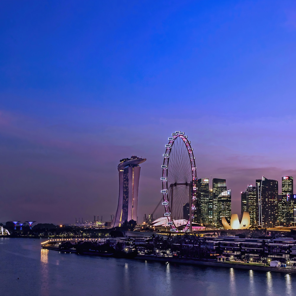 Singapore at dusk ckz8w4