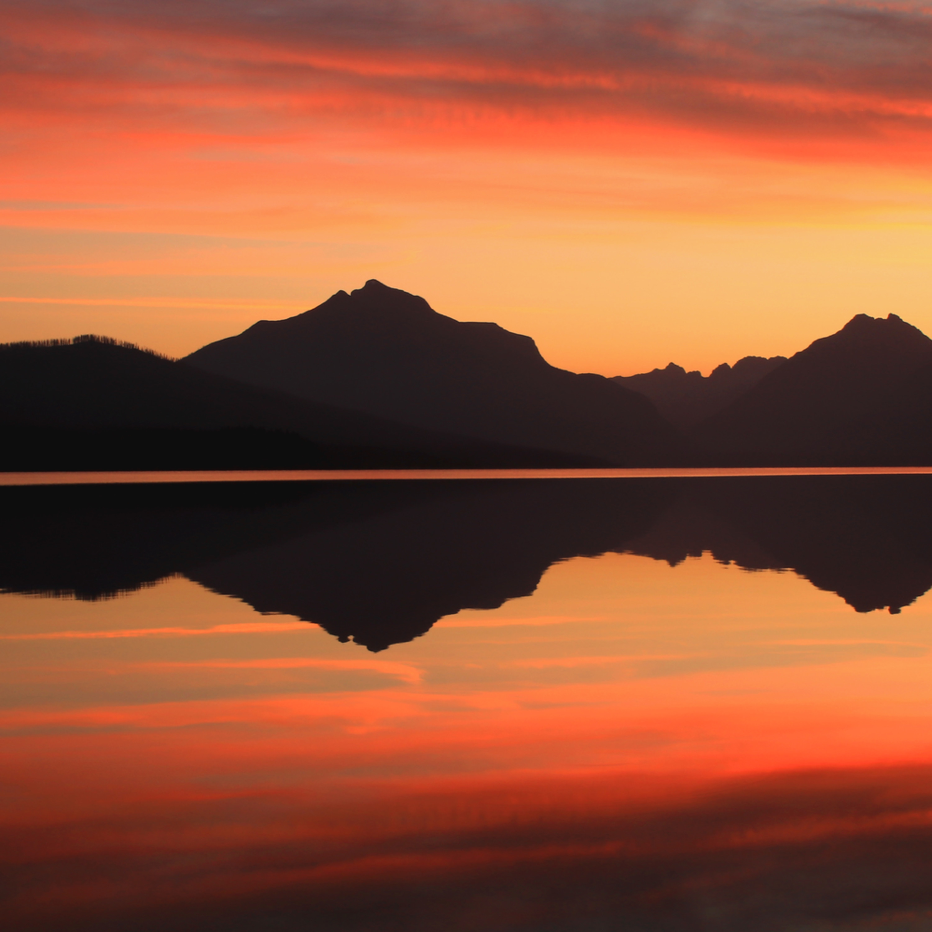 Red Sunset Reflection Warm Silhouette Landscape Large Canvas Picture 20x30Inch