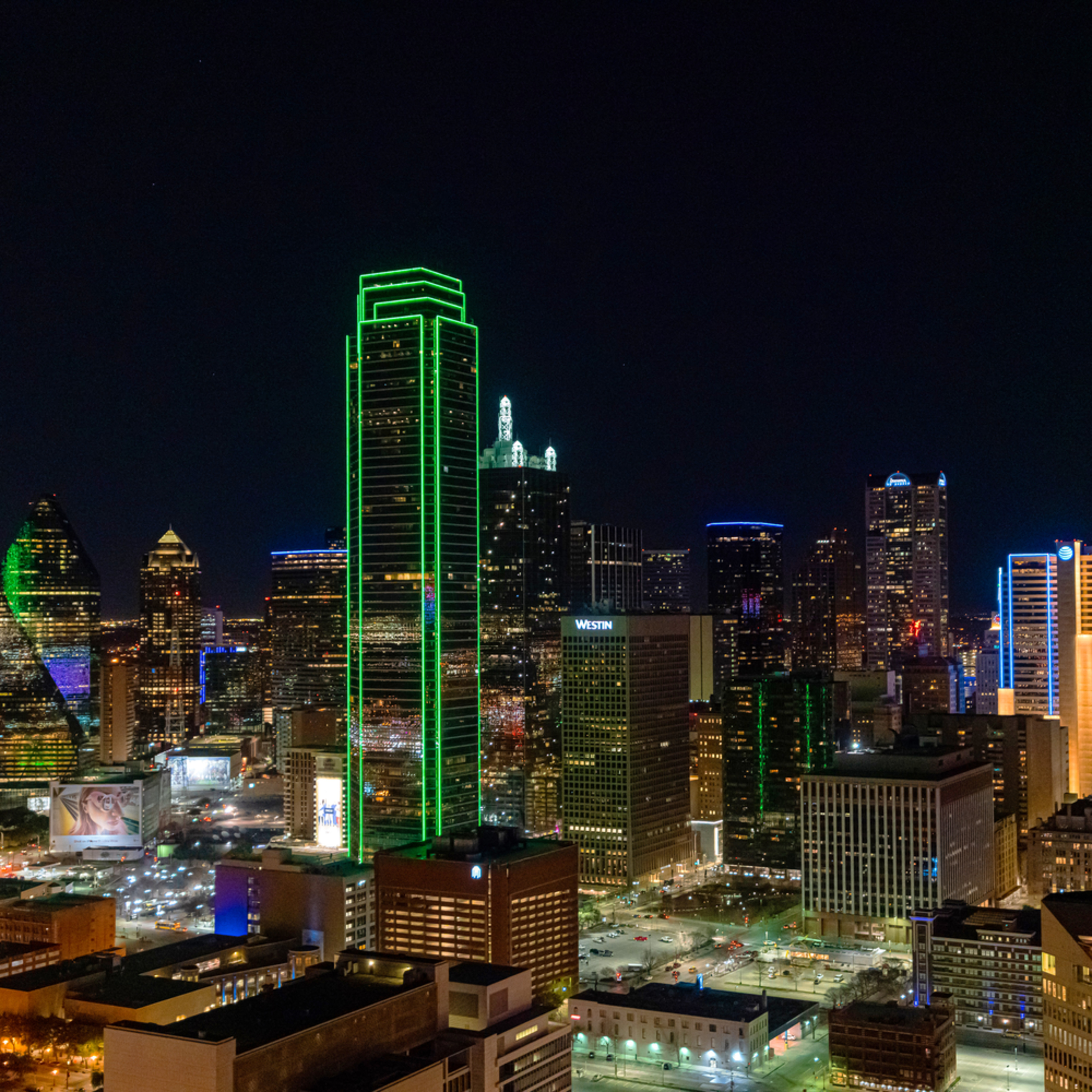 Reunion Tower View Of The Dallas Skyline Dallas Skyline Images