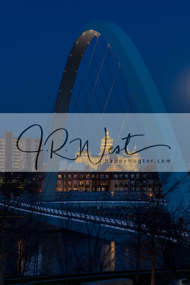 Women Of Achievement Bridge And State Capitol Photography Art | Happy Hogtor Photography