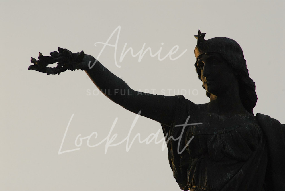 Lady Victory  Art | Annie Lockhart Art