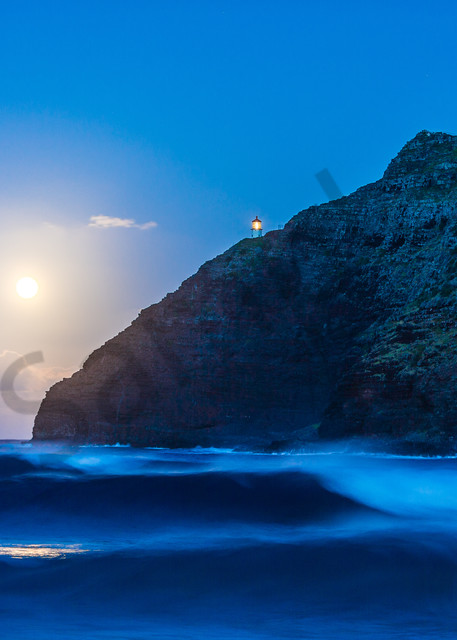 Surf Photography | Makapu'u Moonrise by Doug Falter