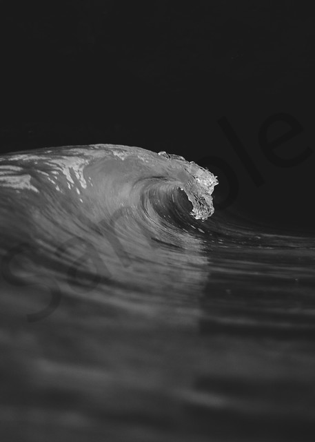 wave photo, black and white.