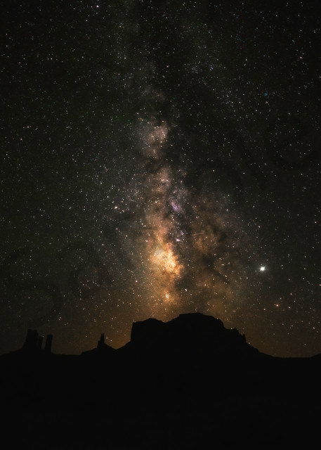 Standing on the Arizona and Utah border photographing the Milky Way