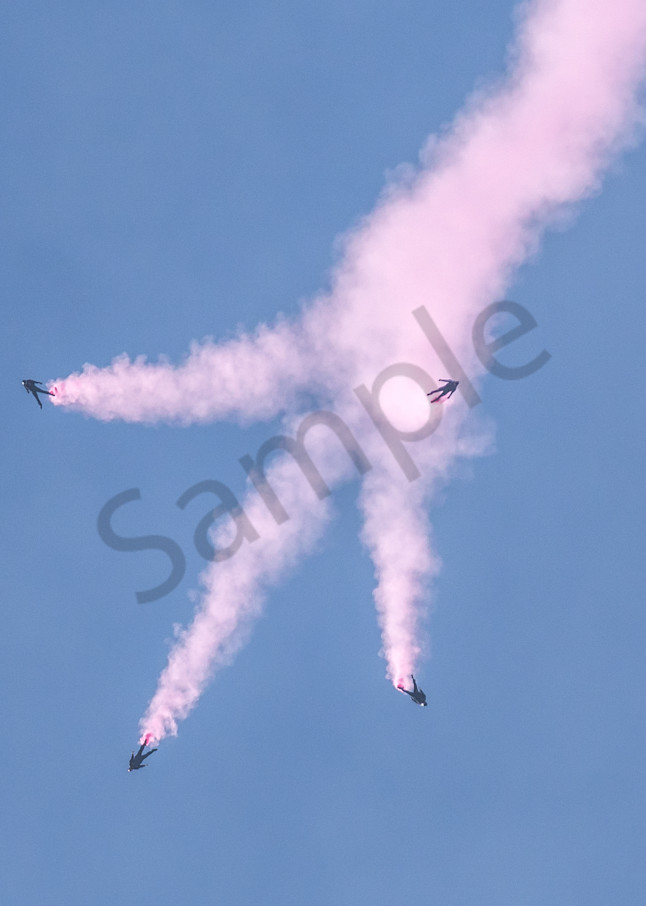 Skydivers Fleur de lis pattern