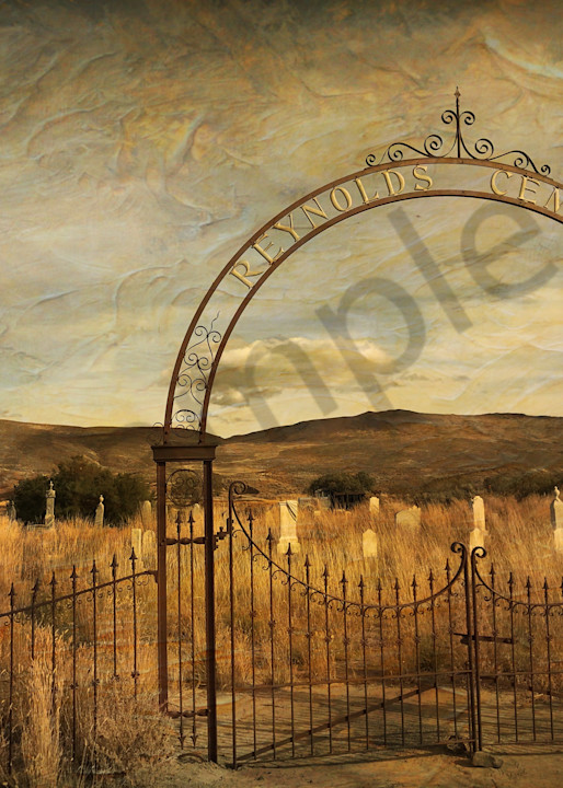 Reynolds Cemetery Art | Christensen Photography