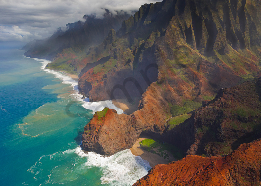 Hawaii Landscape Photography | Na Pali Coast by Leighton Lum