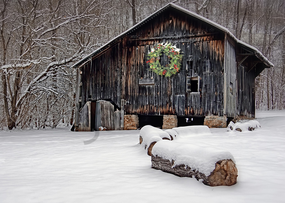 Barn With Wreath Art | Cincy Artwork
