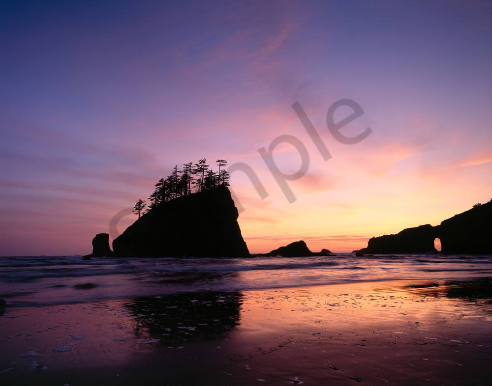 Sunset over sea stacks and an arch at 2nd Beach, Olympic National Park, Washington