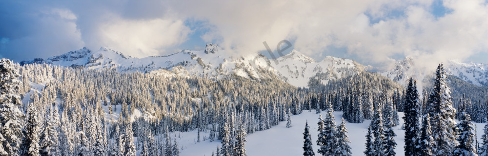 Winter storm and snow over the Tatoosh Mountains