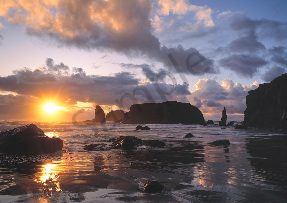 Sea stacks on Bandon Beach at sunset, Bandon, Oregon