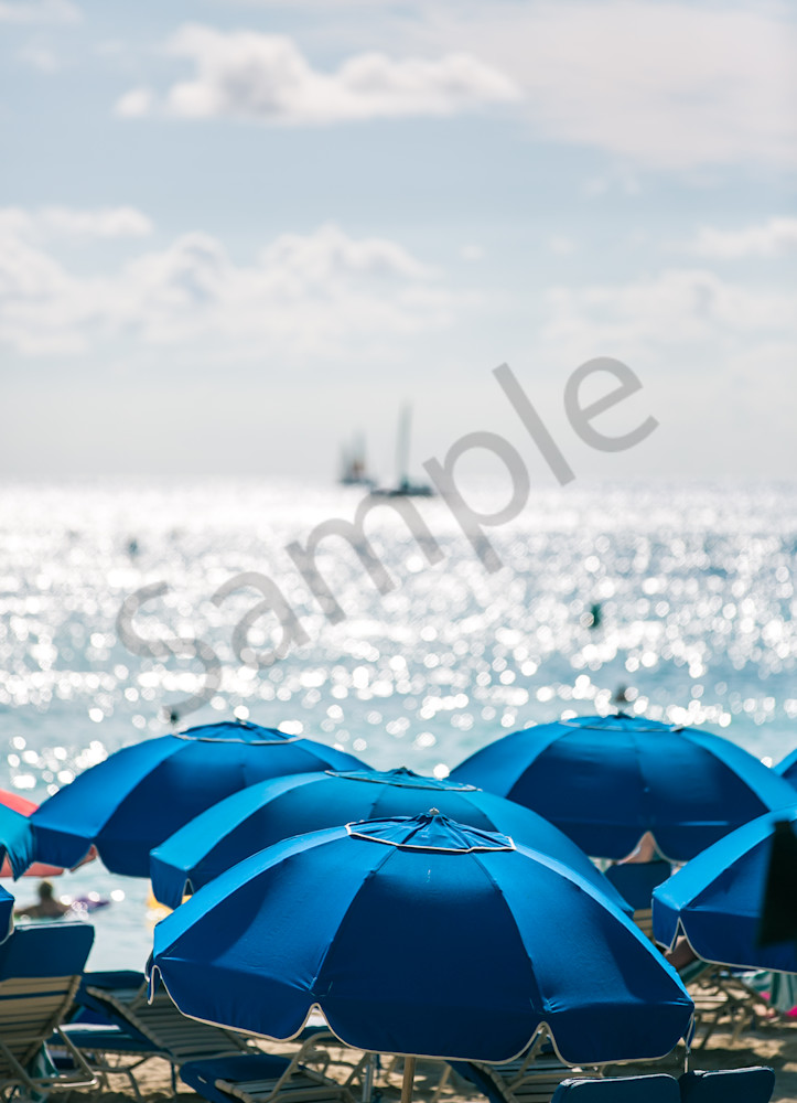 Hawaii umbrellas and boats photo for sale | Barb Gonzalez Photography