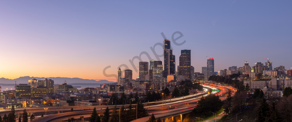 Seattle, skyline in the evening light.